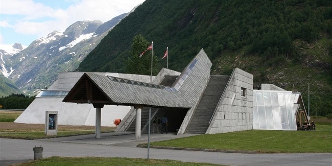 מוזיאונים בנורבגיה Norwegian Glacier Museum