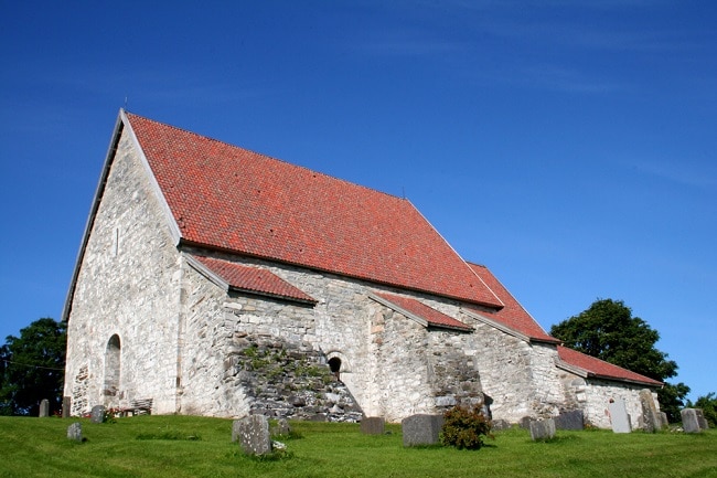 כנסייה בחצי האי Inderøy מימי הביניים